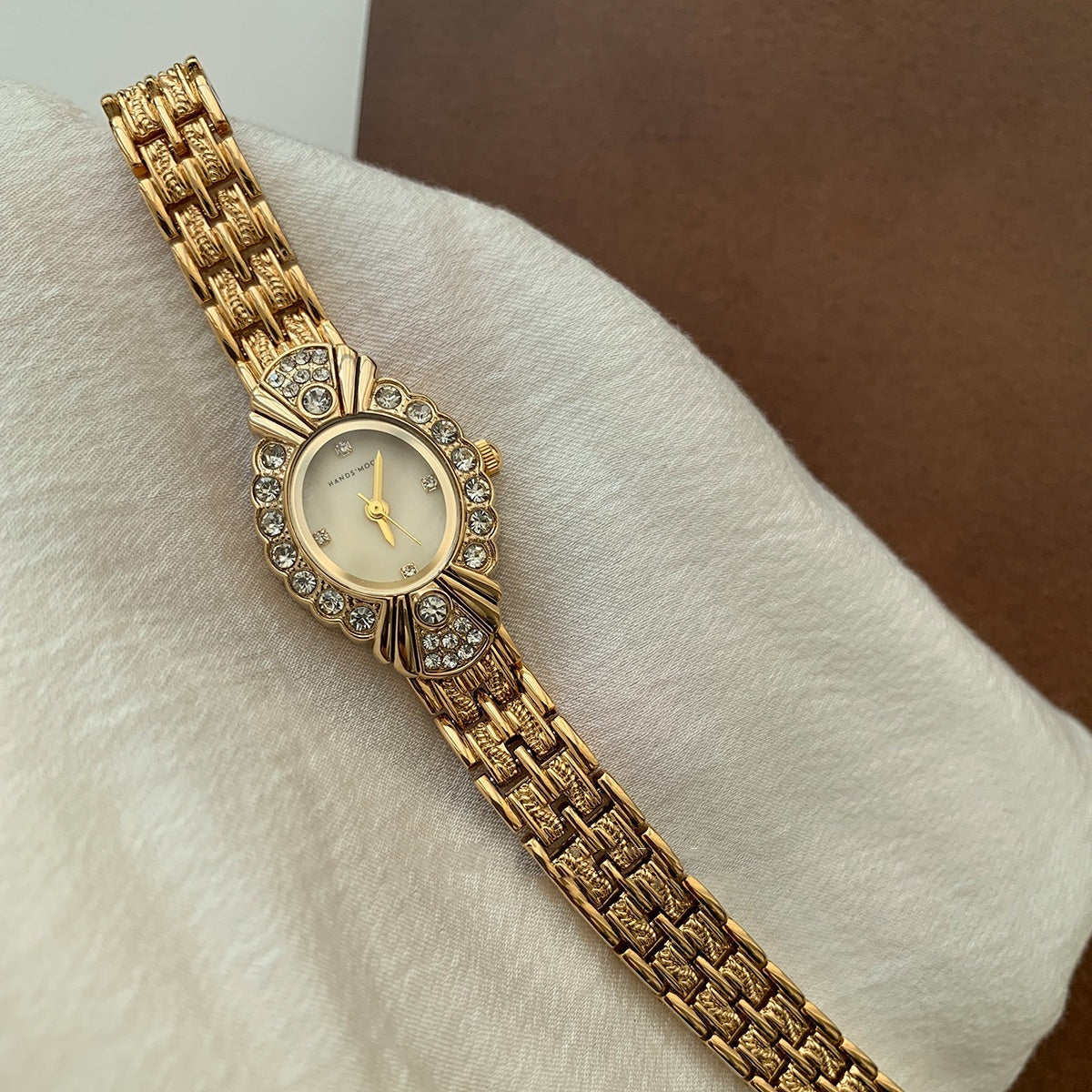 Goldiluxx Vintage Court Style Diamond Small Dial Yellow Fritillary Surface Fall Winter Fashion