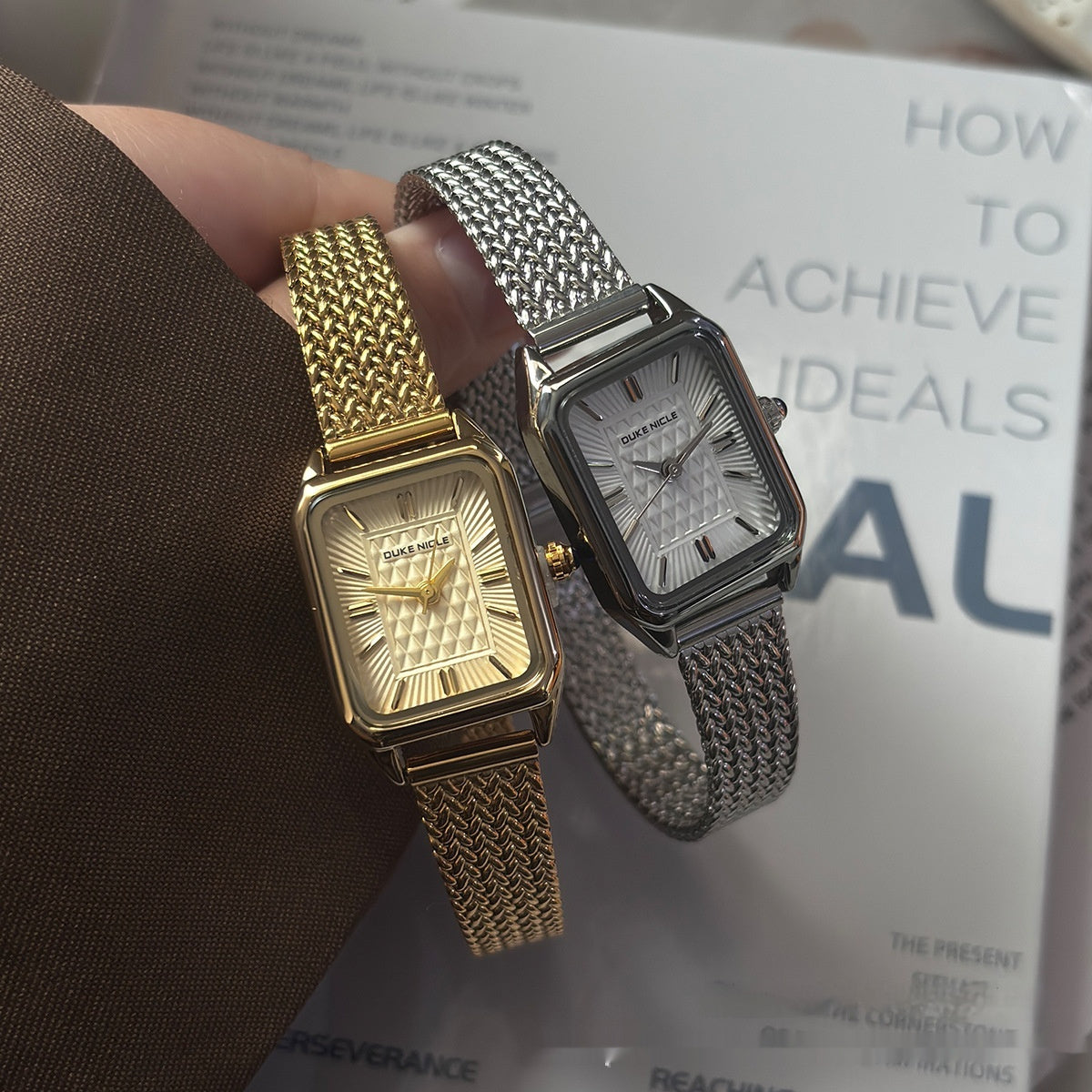 Goldiluxx Women's Versatile Light-luxury High-end Watch For Students featuring A Simple And Compact Dial