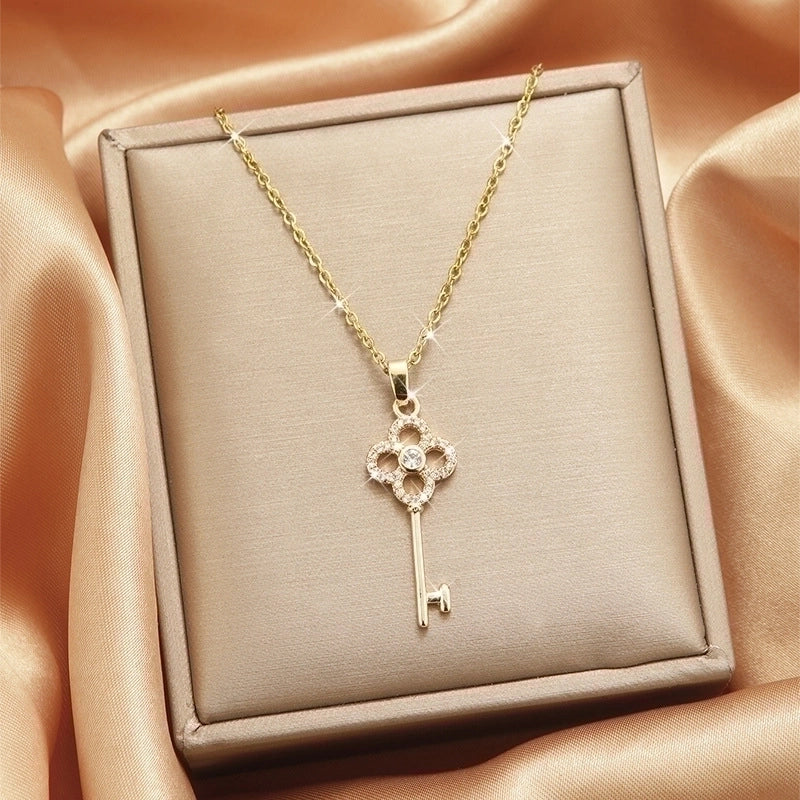 Goldiluxx Lady Heart Shape Flower Titanium Steel Plating Inlay Zircon Gold Plated Pendant Necklace