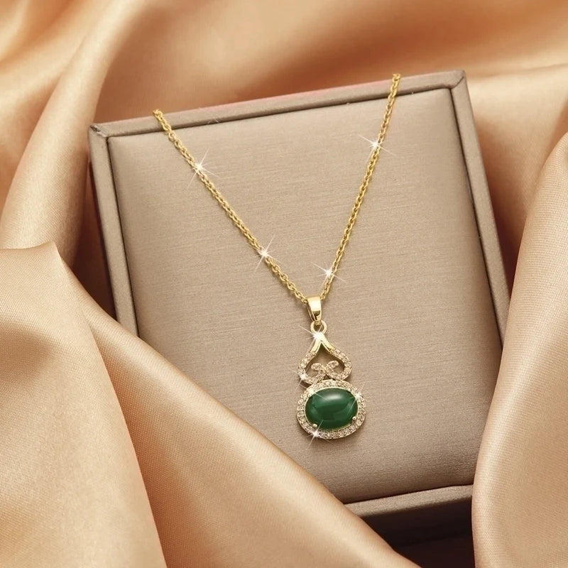 Goldiluxx Lady Heart Shape Flower Titanium Steel Plating Inlay Zircon Gold Plated Pendant Necklace