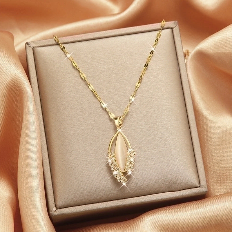 Goldiluxx Lady Heart Shape Flower Titanium Steel Plating Inlay Zircon Gold Plated Pendant Necklace