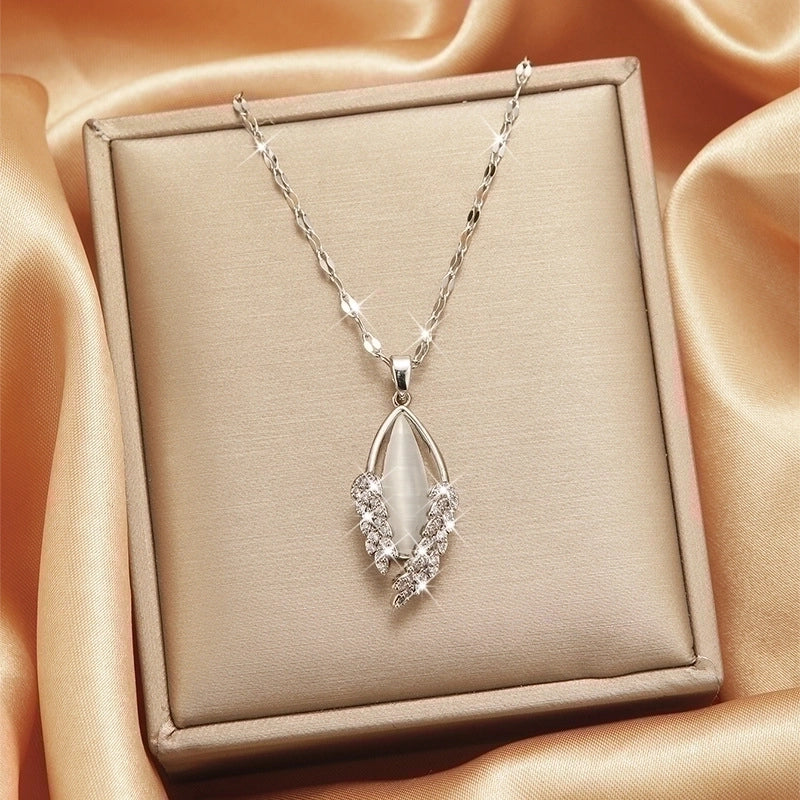 Goldiluxx Lady Heart Shape Flower Titanium Steel Plating Inlay Zircon Gold Plated Pendant Necklace