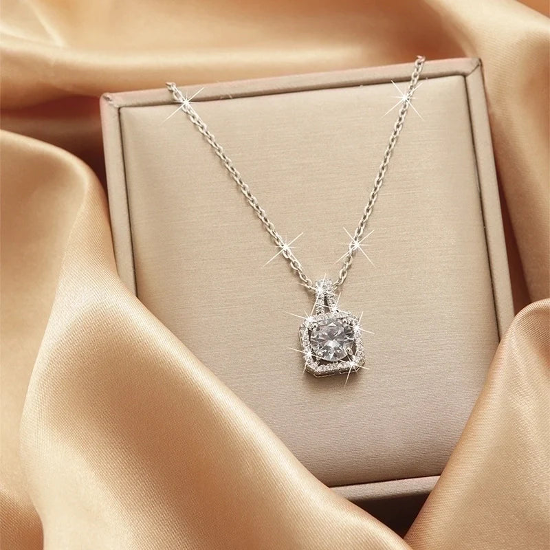Goldiluxx Lady Heart Shape Flower Titanium Steel Plating Inlay Zircon Gold Plated Pendant Necklace