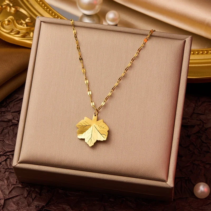 Goldiluxx Elegant Minimalist Geometric Flower Bow Knot Titanium Steel Plating Pendant Necklace