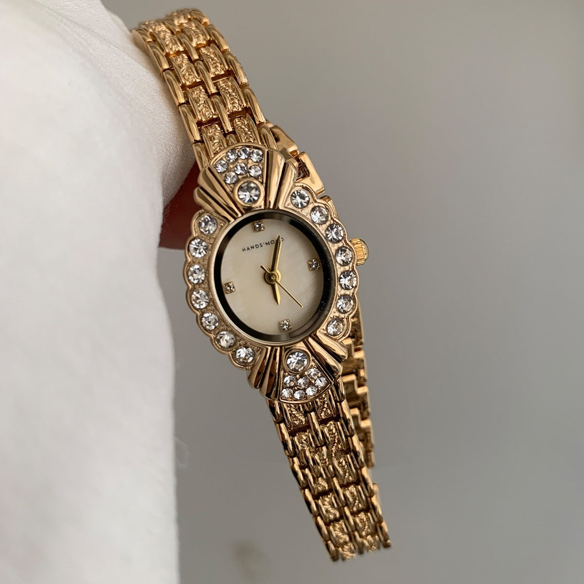 Goldiluxx Vintage Court Style Diamond Small Dial Yellow Fritillary Surface Fall Winter Fashion